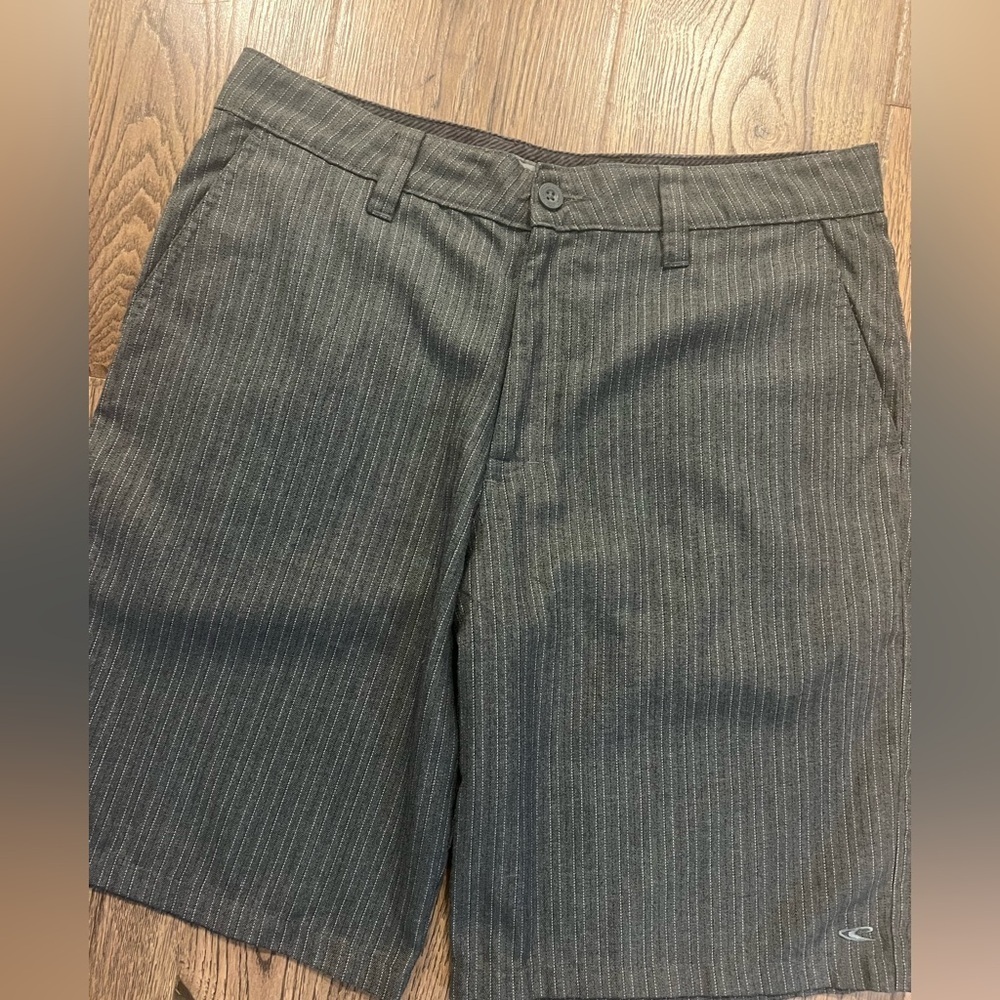 Oneill Shorts Men’s Size 34 Gray Pinstriped Flat Front Knit Chino Skate Surf